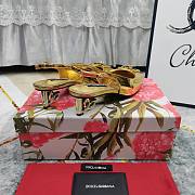 Kitlife Dolce & Gabbana Rhinestone Buckle Decorated Closed Toe Sandals Gold - 4
