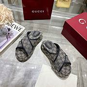 Kitlife Gucci 2025 GG Thick-soled Platform Mule Beige & Dark Blue - 3