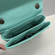 Kitlife Chanel Trendy With Top Handle Bag Green 17x25x12cm - 2