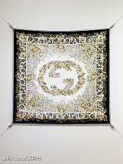 Kitlife Gucci Interlocking G Floral Twill Silk Scarf Beige & Black 90x90cm   - 1
