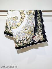 Kitlife Gucci Interlocking G Floral Twill Silk Scarf Beige & Black 90x90cm   - 5