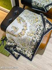 Kitlife Gucci Interlocking G Floral Twill Silk Scarf Beige & Black 90x90cm   - 4