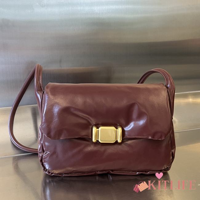 Kitlife Bottega Veneta Pad Crossbody Bag Burgundy 717237 28x14x10cm - 1