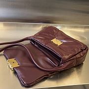 Kitlife Bottega Veneta Pad Crossbody Bag Burgundy 717237 28x14x10cm - 5