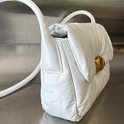 Kitlife Bottega Veneta Pad Crossbody Bag White 717237 28x14x10cm - 5