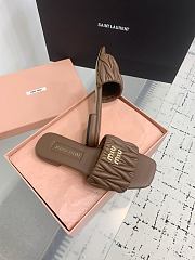 Kitlife Miu Miu Logo Slides Brown - 3