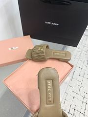 Kitlife Miu Miu Logo Slides Beige - 4
