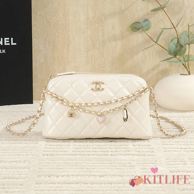 Kitlife Chanel Love Pendant Chain Bag White 19cm - 1