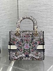 Kitlife Dior Lady Latte Embroidery with Multicolor Dior Around the World Motif Bag 24x11x20cm - 4