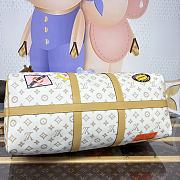 Kitlife Louis Vuitton White Flower Badge  Keepall Bandoulière Bag M15042 50x29x23cm。 - 5