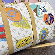 Kitlife Louis Vuitton White Flower Badge  Keepall Bandoulière Bag M15042 50x29x23cm。 - 4