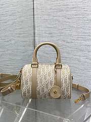 Kitlife Dior Groove 20 Bag Natural Dior Oblique Jacquard 20.5x13.5x12cm - 1
