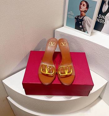 Kitlife Valentino Garavani Vlogo Clear Medallion Stiletto Sandals In Brown 80mm
