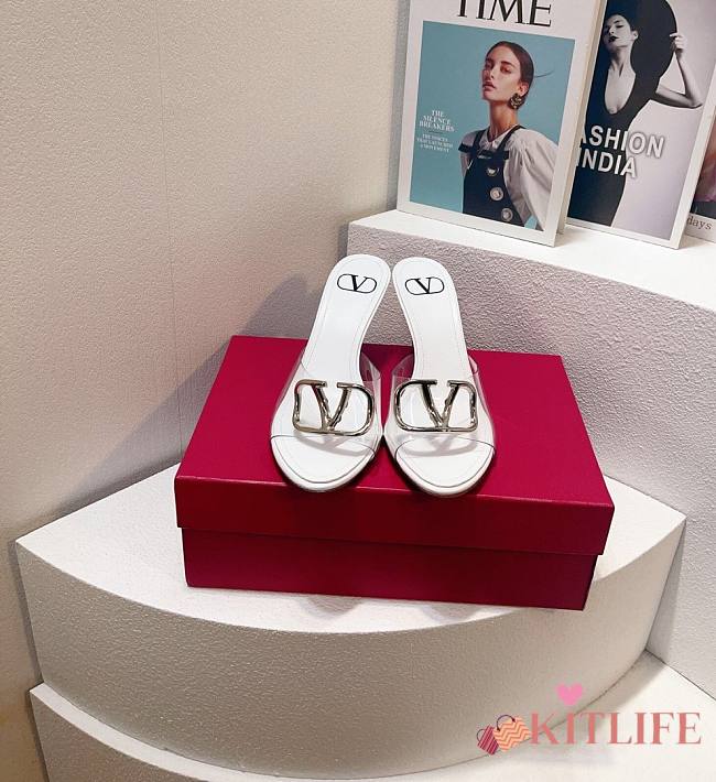 Kitlife Valentino Garavani Vlogo Clear Medallion Stiletto Sandals In White 80mm - 1