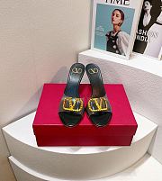 Kitlife Valentino Garavani Vlogo Clear Medallion Stiletto Sandals In Black 80mm - 1