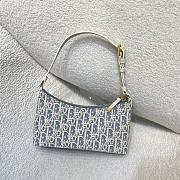 Kitlife Dior 30 Montaigne Cigale Mini Bag White & Light Blue 24x6.5x14cm - 3