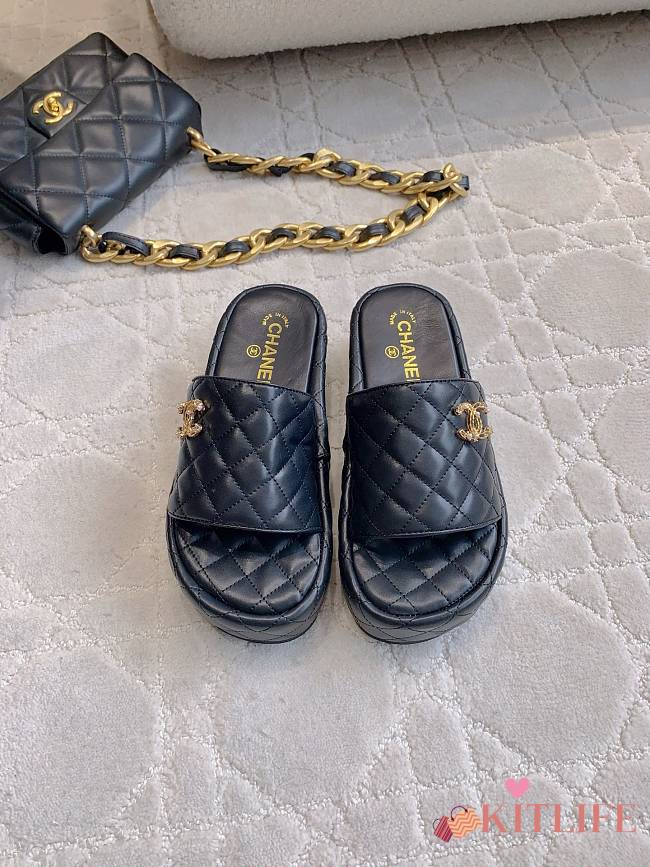 Kitlife Chanel Diamond-shaped Thick-soled Slippers Black - 1