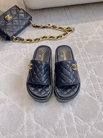 Kitlife Chanel Diamond-shaped Thick-soled Slippers Black