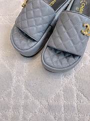 Kitlife Chanel Diamond-shaped Thick-soled Slippers Gray - 2