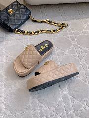 Kitlife Chanel Diamond-shaped Thick-soled Slippers Beige - 4