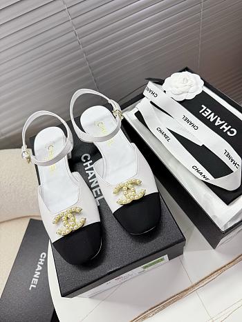 Kitlife Chane Square-toed Sandals Black & White Pearl Hardware