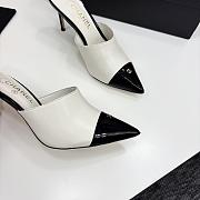 Kitlife Chanel 2025 Classic Pointed High-heeled Splicing Half Slippers White & Black - 3