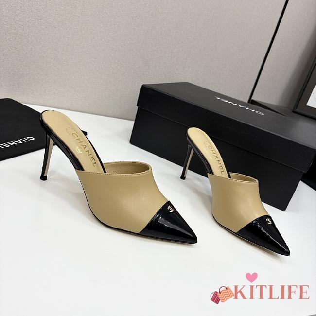 Kitlife Chanel 2025 Classic Pointed High-heeled Splicing Half Slippers Beige & Black - 1