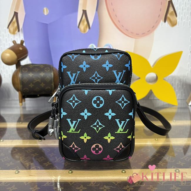Kitlife Louis Vuitton Pharrell Williams Bag Black Gradient M13898 13.5x20x8cm - 1