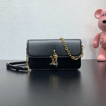 Kitlife Louis Vuitton Bloom Black Wallet On Chain M14564 20x11.5x4cm