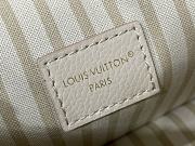 Kitlife Louis Vuitton Nano Diane Baguette Bag Cream M13642 10.5x6x19cm - 4
