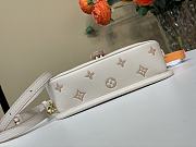 Kitlife Louis Vuitton Nano Diane Baguette Bag Cream M13642 10.5x6x19cm - 3