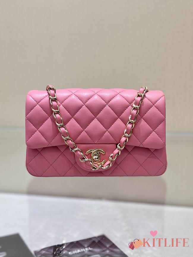 Kitlife Chanel Classic Small Flap Bag in Pink Lambskin 20cm - 1