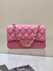 Kitlife Chanel Classic Small Flap Bag in Pink Lambskin 20cm - 1