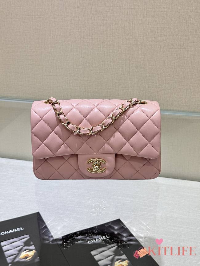 Kitlife Chanel Classic Small Flap Bag in Light Pink Lambskin 20cm - 1
