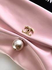 Kitlife Chanel 25S Pearl Chain Clutch Evening Bag Pink 14x24x5cm  - 2