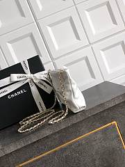 Kitlife Chanel 25S Pearl Chain Clutch Evening Bag White 14x24x5cm - 2