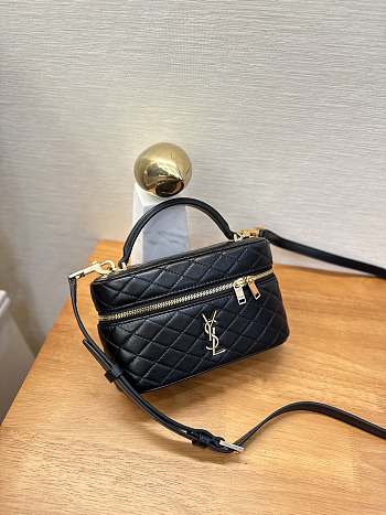 Kitlife Saint Laurent Mini Gaby Bag Black 766731 18×11×6.5cm