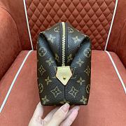 Kitlife Louis Vuitton Cosmetic Pouch GM Monogram Coated Canvas 27x18x9cm  - 5