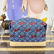 Kitlife Louis Vuitton x TM Cosmetic Pouch GM Blue Cherry Monogram Denim M13893 27x9x18cm - 1