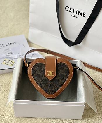 Kitlife Celine Triomphe Heart Tambour Shoulder Bag Tan 198212 15x12x7cm