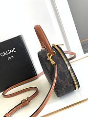 Kitlife Celine Half Moon Case Cuir Bag in Triomphe Canvas and Calfskin 18x12.5x6cm - 6