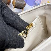 Kitlife Louis Vuitton Twist MM Slim Bag Off-White Monogram Flowers M14341 23x16x8cm - 2