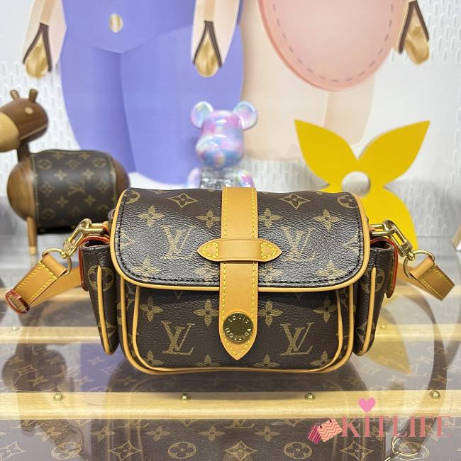 Kitlife Louis Vuitton Cargo Bag Brown Monogram M14742 23x10x14cm - 1