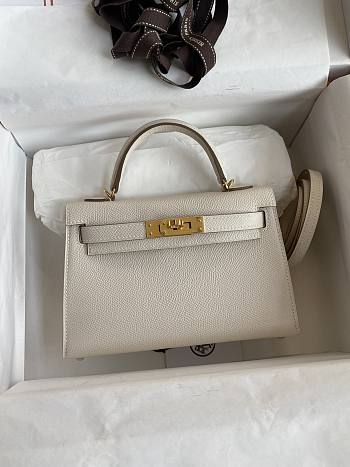 Kitlife Hermes Mini Kelly Chèvre Bag Off-White Epsom Leather Gold Buckle 19cm