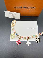 Kitlife Louis Vuitton Four-leaf Clover White Chain Pendant Gold Buckle - 6