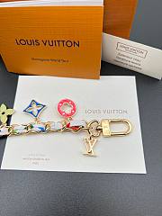 Kitlife Louis Vuitton Four-leaf Clover White Chain Pendant Gold Buckle - 4