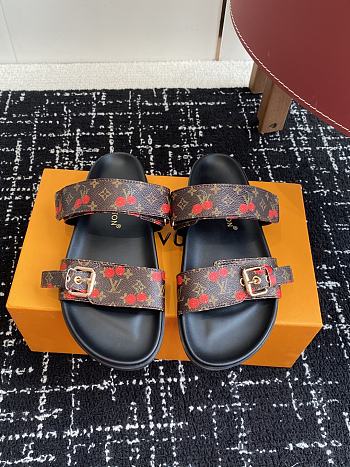 Kitlife Louis Vuitton x TM Bom Dia Flat Comfort Mule Cherry Brown