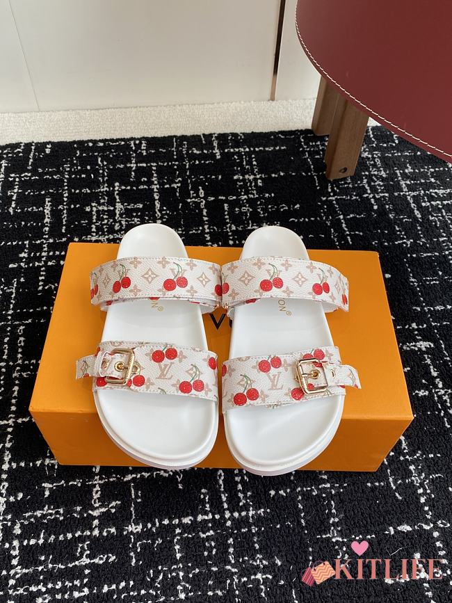 Kitlife Louis Vuitton x TM Bom Dia Flat Comfort Mule Cherry White - 1