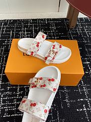 Kitlife Louis Vuitton x TM Bom Dia Flat Comfort Mule Cherry White - 3