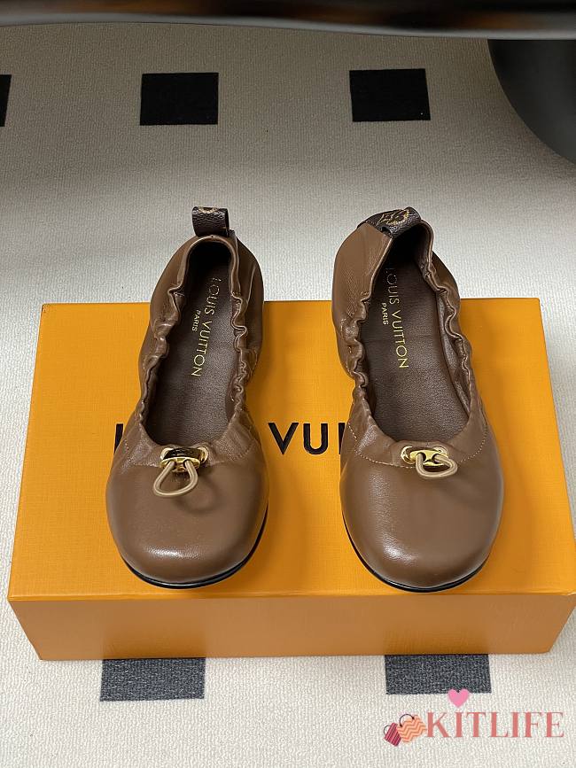 Kitlife Louis Vuitton 25S Nolita Ballet Flat Shoes Brown  - 1
